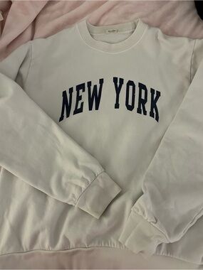 Brandy Melville Cream Crewneck Sweatshirt